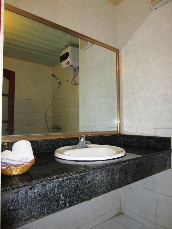 Green Bay Hotel Ха Лонг Стая снимка